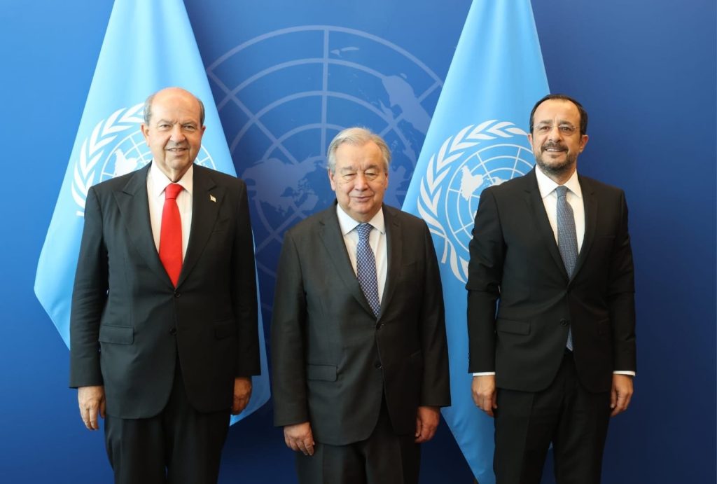 Επιθετικός ο Τατάρ στην τριμερή για το Κυπριακό στη Νέα Υόρκη