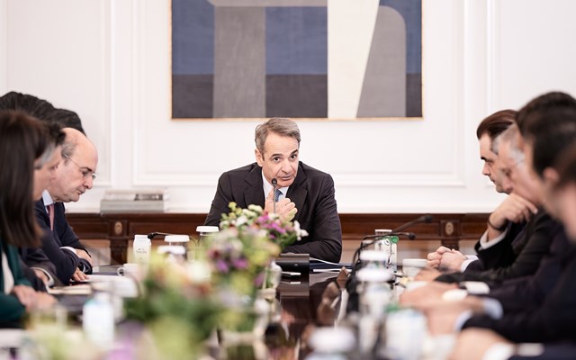 Κυρ. Μητσοτάκης: Στα 920 ευρώ ο κατώτατος μισθός - Μηνιαία αύξηση 40 ευρώ από το 2025