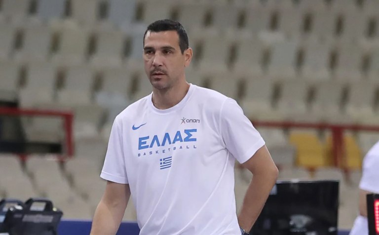 Ο Νίκος Ζήσης απάντησε για τον Αργυρό: Έκανε κάθε δυνατή προσπάθεια να βρεθεί κοντά στην Εθνική αφιλοκερδώς