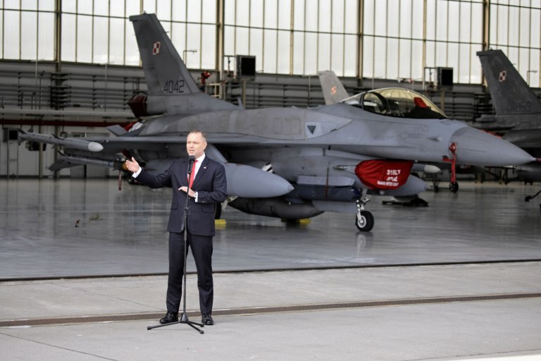 Πολωνία: Πρέπει να κάνουμε το παν για να είμαστε έτοιμοι για πόλεμο, δηλώνει ο πρόεδρος Ναβρότσκι