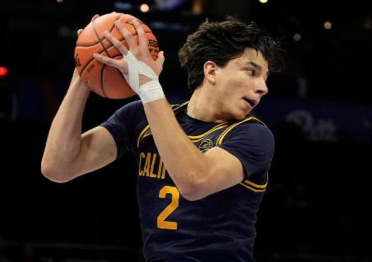 Πρόεδρος σερβικής ομοσπονδίας για τον γιο του  Στογιάκοβιτς: Σε επαφή με τον Πέτζα για την Εθνική Σερβίας