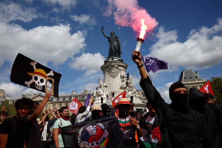 Μπλοκάρουμε τα πάντα: Οι απεργίες έχουν μακρά ιστορία στα πολιτικά κινήματα της Γαλλίας