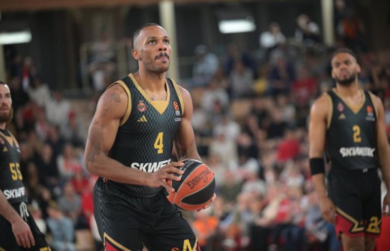 Τι απάντησε ο Μπλόσομγκεϊμ για Ολυμπιακό (pic)