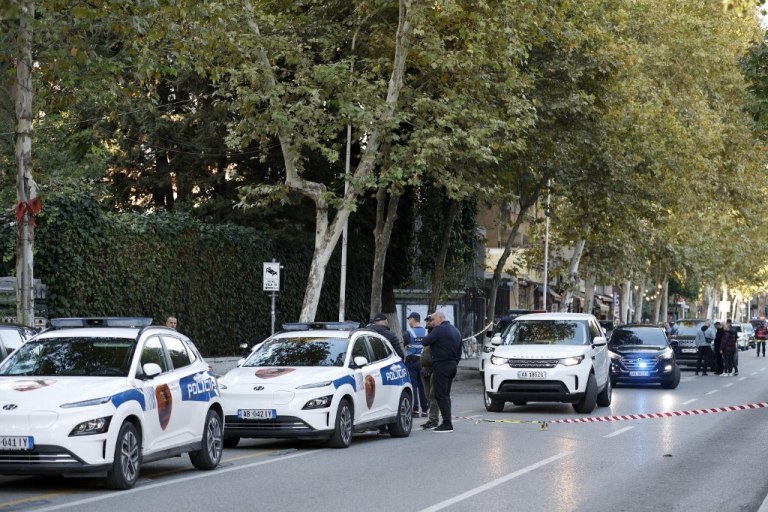 Αλβανία: Πυροβόλησαν και σκότωσαν δικαστή μέσα σε αίθουσα του Εφετείου στα Τίρανα