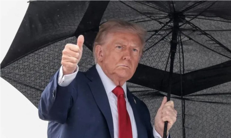 Ο Τραμπ διαβεβαιώνει ότι τελείωσε ο πόλεμος στη Γάζα