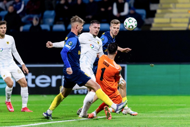 Τσέλιε  ΑΕΚ 3-1: Άξια της μοίρας της