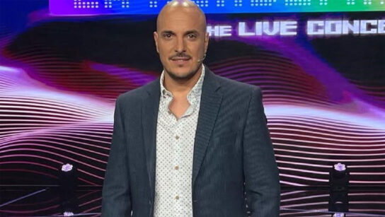 Άκης Δείξιμος: Κόλαφος ο τραγουδιστής για τη συναυλία  αφιέρωμα στον Γρηγόρη Μπιθικώτση  Ντροπή!