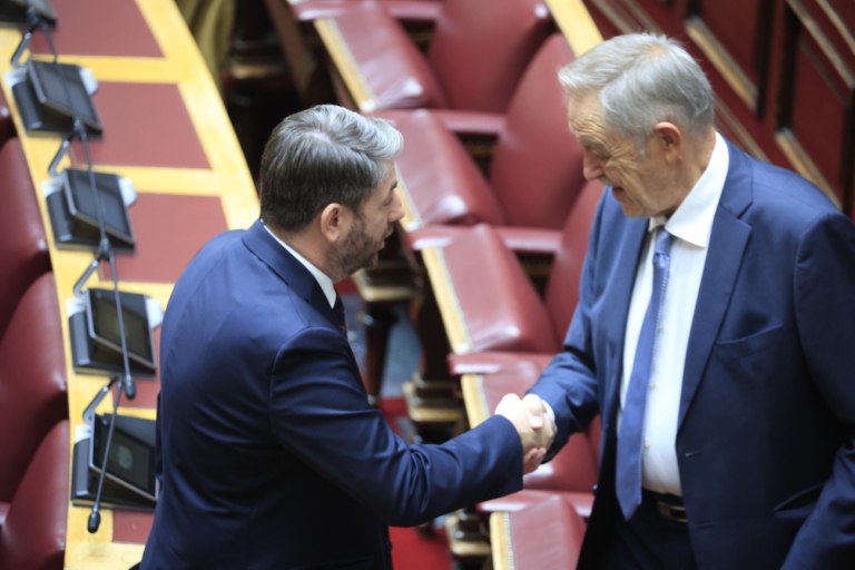 ΠΑΣΟΚ: Ο Ανδρουλάκης προτείνει τον Πάρι Κουκουλόπουλο για τη θέση του αντιπροέδρου της Βουλής