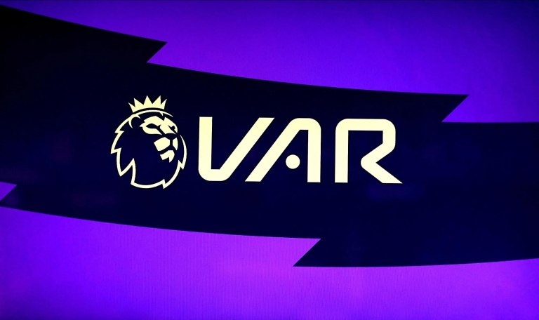 Premier League: Κόκκινη κάρτα στο VAR για κόρνερ, προβληματισμός για την αδιαφορία των διαιτητών