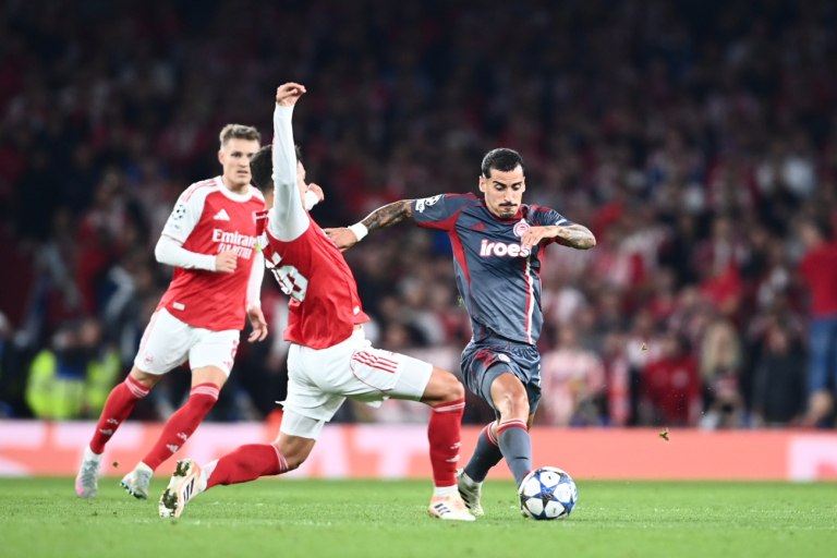 Άρσεναλ  Ολυμπιακός 2-0: Παλικάρια στο Emirates οι ερυθρόλευκοι