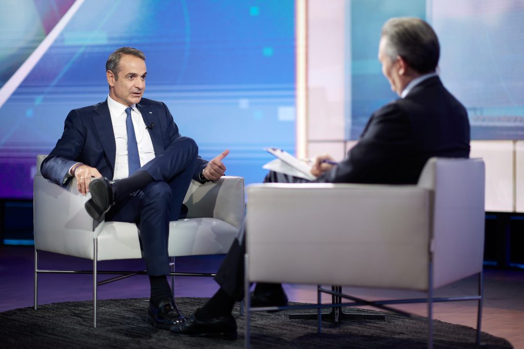 Μητσοτάκης σε Bloomberg: Αύξηση στα εισοδήματα των πολιτών από 1η Ιανουαρίου