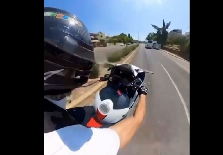 Νεαρός οδηγός έκανε σούζες