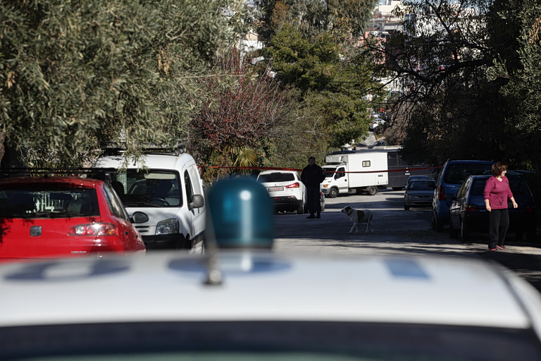 Ερωτήματα για θανατηφόρο τροχαίο στην Ηλιούπολη  Η σύζυγος του 64χρονου θύματος στο in