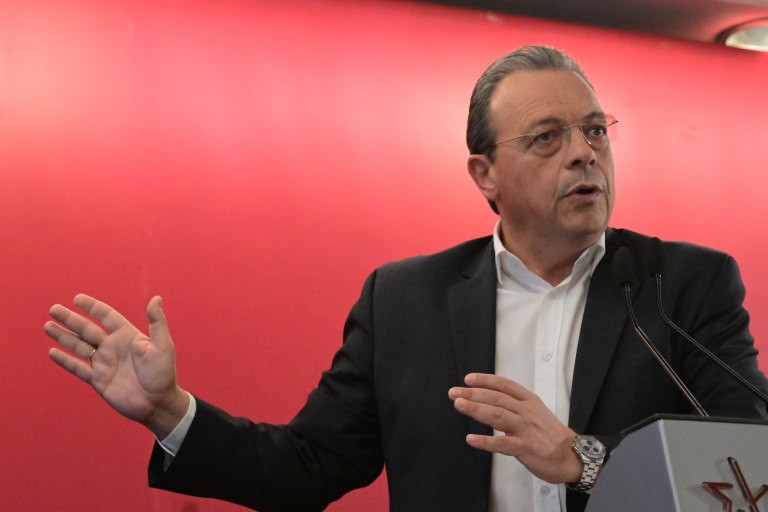 Η πρώτη αντίδραση Φάμελλου: Τιμώ τον Αλέξη Τσίπρα, τη συνεργασία μας και την ιστορική παρακαταθήκη