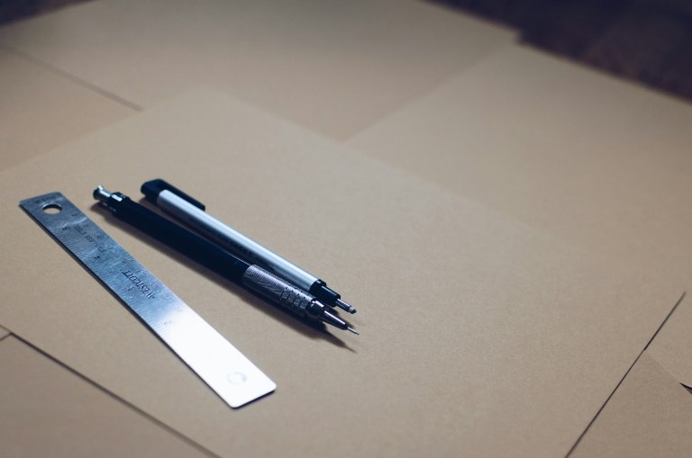 Ηνωμένο Βασίλειο: Όταν το στυλό και το χαρτί γίνονται απαραίτητα σε επιθέσεις στον κυβερνοχώρο