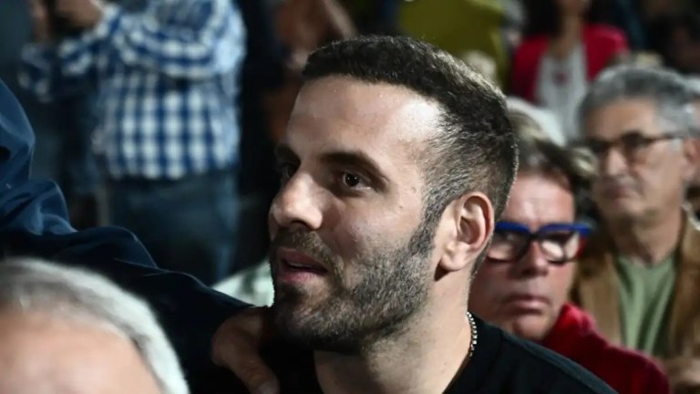 Τα κόμματα καταδικάζουν