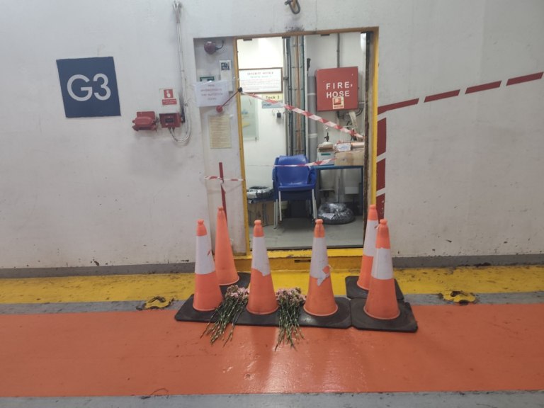 Πειραιάς: Απεργία στα πλοία μετά τον θάνατο 20χρονου ναυτεργάτη  Τα ακριβή αίτια αναζητούν οι Αρχές