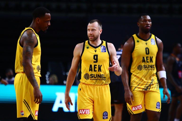 ΑΕΚ Προμηθέας 102-85: