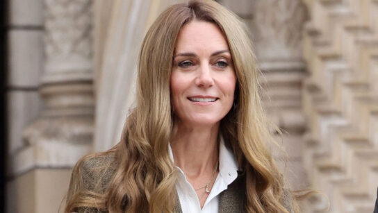 Kate Middleton: Στην πρώτη εμφάνιση της σεζόν έγινε viral για τα ξανθά μαλλιά της!