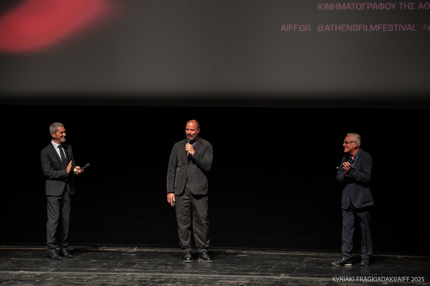 Ο Γιώργος Λάνθιμος και η έκπληξη της Emma Stone στην έναρξη των 31ων Νυχτών Πρεμιέρας