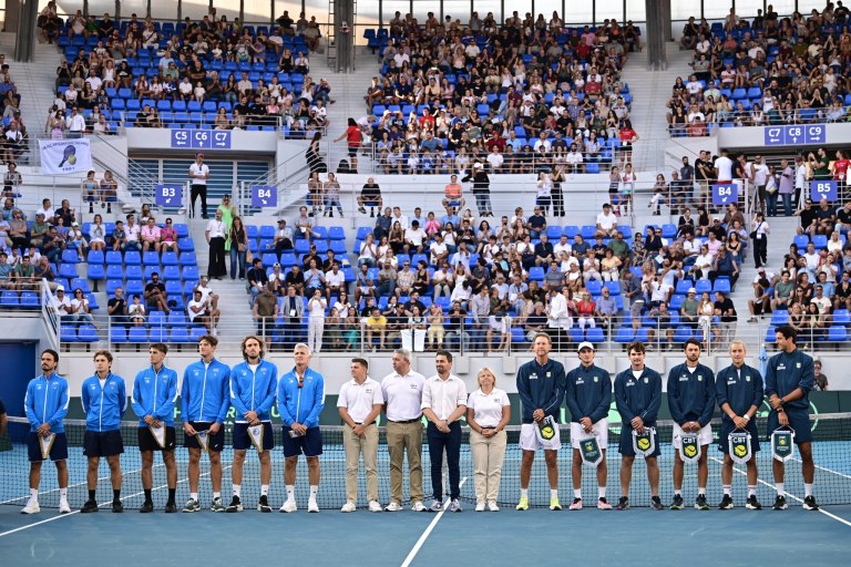 Davis Cup: Η Ελλάδα θα παλέψει για τη νίκη στη δεύτερη μέρα