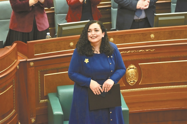 Κόσοβο: Η πρόεδρος της Δημοκρατίας Β. Οσμάνι διέλυσε τη βουλή  Σε νέες βουλευτικές εκλογές οδηγείται η χώρα