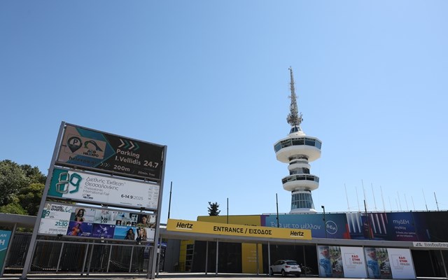 Συνάντηση Γαβριήλ Σακελλαρίδη και Πάνου Σκουρλέτη με τον δήμαρχο Θεσσαλονίκης για τη ΔΕΘ και το δημοψήφισμα