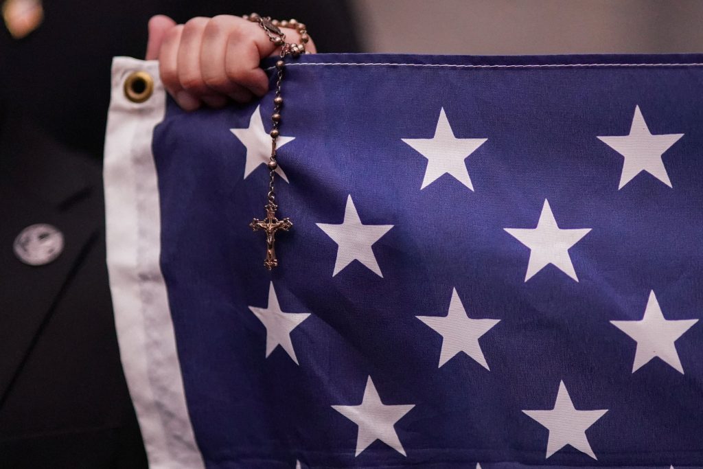 Ο Τσάρλι, ο Μπίμπι και το τέλος της αθωότητας (και της βεβαιότητας)