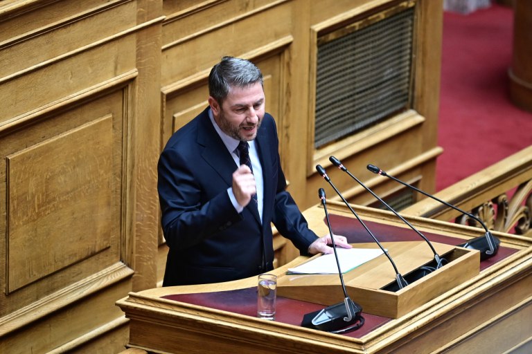 Ν. Ανδρουλάκης: Η κυβέρνηση ξηλώνει το πουλόβερ της προστασίας της εργασίας