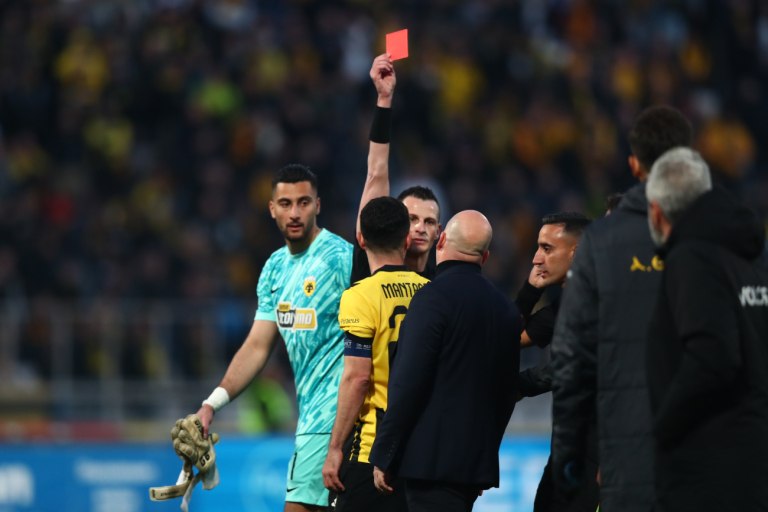 Αποβλήθηκε ο Νίκολιτς στο Βόλος  ΑΕΚ (vid)