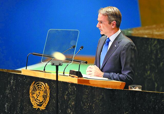 Συνάντηση του Κυρ. Μητσοτάκη με τον ειδικό σύμβουλο του προέδρου Τραμπ για την Αφρική