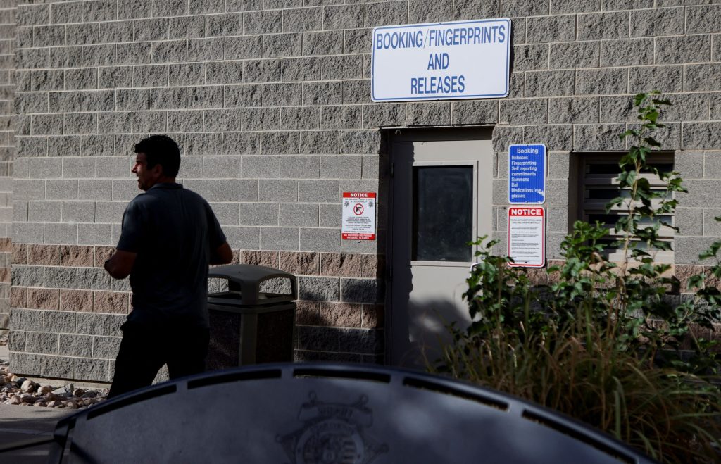 Δολοφονία Τσάρλι Κερκ: Το προφίλ του 22χρονου που συνελήφθη  Προτιμώ να αυτοκτονήσω παρά να παραδοθώ