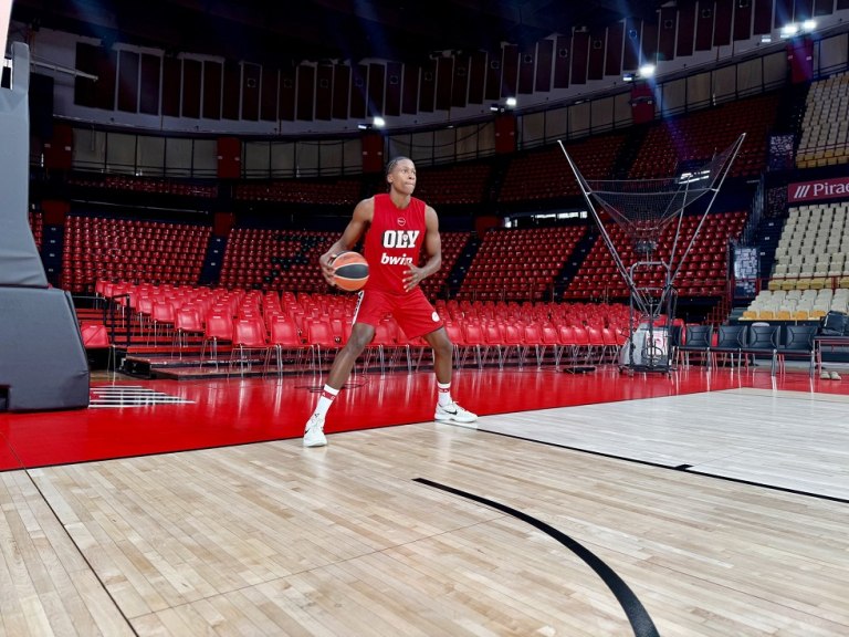 Το ντεμπούτο του Ντιλικίνα με τον Ολυμπιακό  Ποιοι ξένοι είναι διαθέσιμοι στην Stoiximan GBL