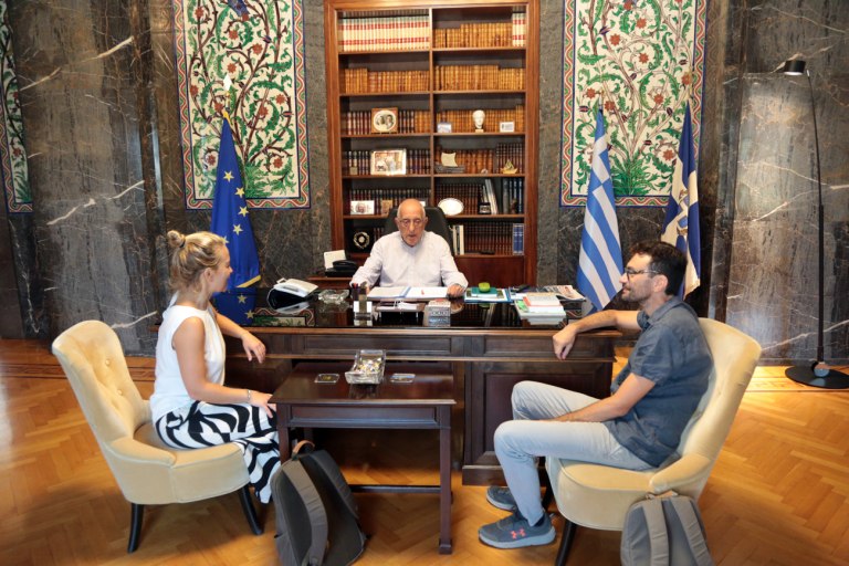 Οι Γιατροί Χωρίς Σύνορα ζήτησαν τη συνδρομή της Βουλής για την ιατρική εκκένωση της Γάζας  Η απάντηση Κακλαμάνη