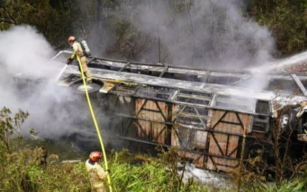 Ισημερινός: Τουλάχιστον 14 νεκροί σε τροχαίο με λεωφορείο  Στους 29 οι τραυματίες