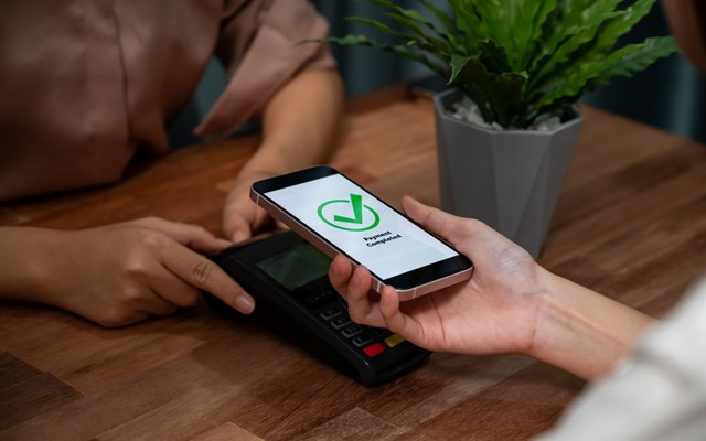 Nexi: Κυρίαρχες οι ψηφιακές πληρωμές στην Ελλάδα - Το 97% των χρηστών αγοράζει online