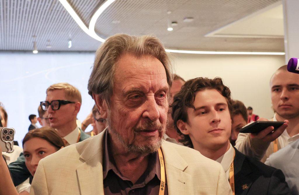 Έρρολ Μασκ: Ο πατέρας του Έλον Μασκ κατηγορείται για σεξουαλική κακοποίηση των παιδιών του