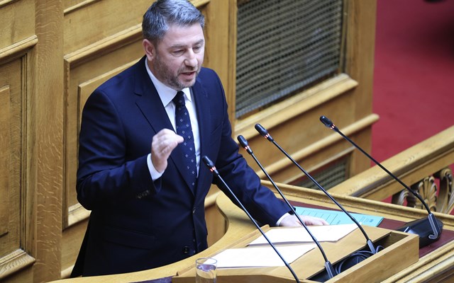 Ν. Ανδρουλάκης προς Στ. Παπασταύρου: "Όσοι ανέχεστε και όσο ανέχεστε τη συμμορία του Μαξίμου, είστε συνένοχοι"