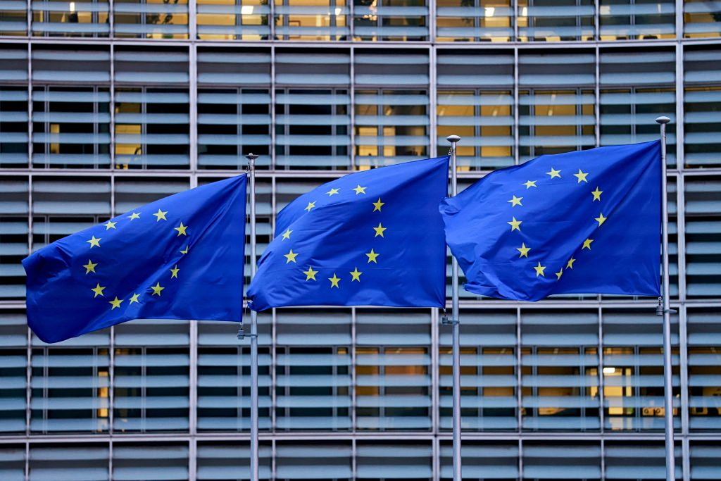 Κομισιόν για δασμούς Τραμπ: «Θα διατηρήσουμε ανοιχτές τις επιλογές μας για την προστασία των συμφερόντων της ΕΕ»