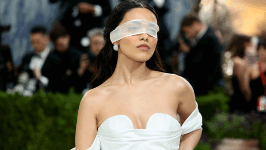 Rachel Zegler: Η απάντηση στην κριτική μέσω του Met Gala 2026