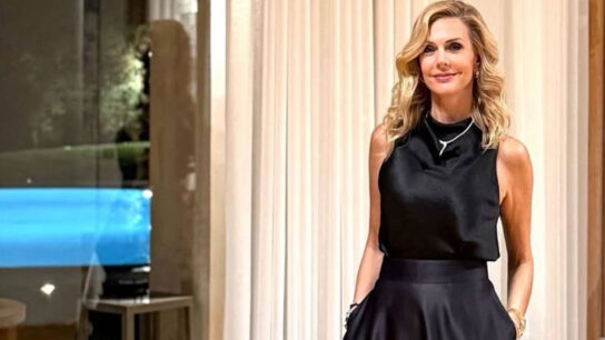 Έμυ Λιβανίου: Η glam εμφάνιση με επιβλητική μπλε δημιουργία