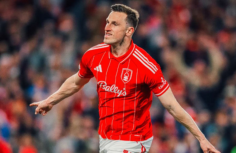 Νότιγχαμ Φόρεστ – Άστον Βίλα 1-0: Reds από «ατσάλι», προβάδισμα για τελικό (vids)