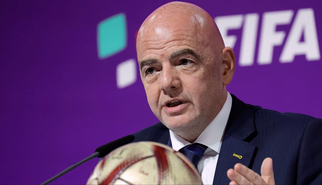 «Κίτρινη Κάρτα» από το Ευρωκοινοβούλιο στη FIFA: 50 ευρωβουλευτές ζητούν έρευνα για τον Τζιάνι Ινφαντίνο