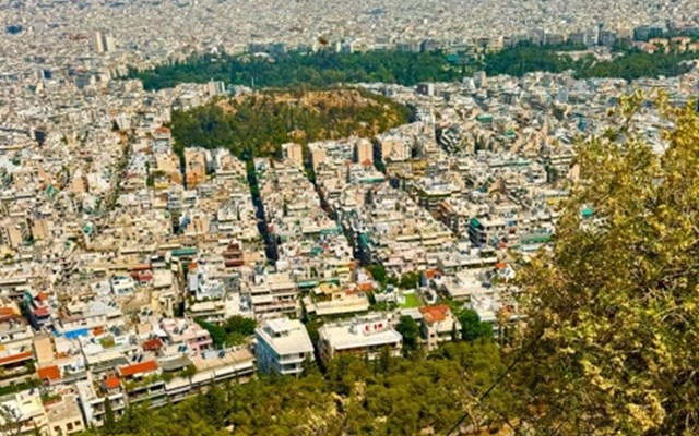 Έκρηξη στις μεταβιβάσεις ακινήτων το 2025