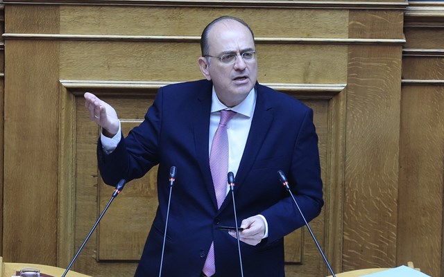 Ανταλλαγή βολών μεταξύ Μ. Λαζαρίδη και ΠΑΣΟΚ για "προφυλακισμένο κουμπάρο του Ν. Ανδρουλάκη" και "αχρεωστήτως καταβληθέντα"