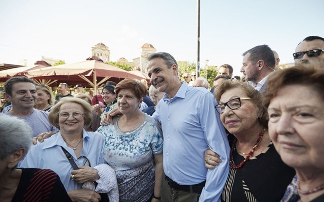 Σκηνικό περιοδειών Μητσοτάκη μετά το ορόσημο του 16ου Συνεδρίου