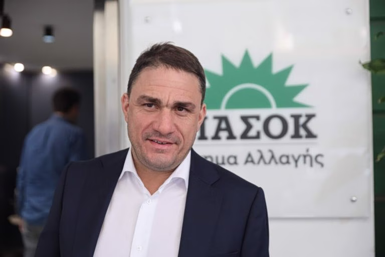 Τσουκαλάς: «Όποια πέτρα κι αν σηκώσεις -πολεοδομίες, ΟΠΕΚΕΠΕ, υποκλοπές- υπάρχει ένα σκάνδαλο με την καθοδήγηση της κυβέρνησης»