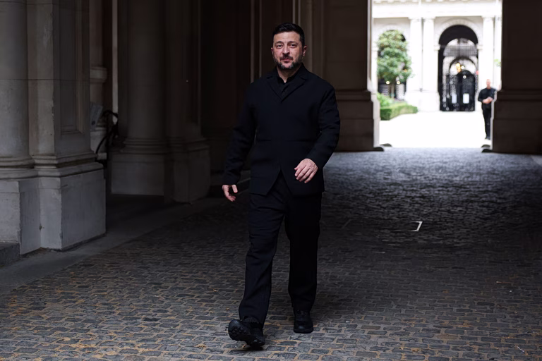 Ζελένσκι: Είχα «μια πολύ θετική συζήτηση» με τους αμερικανούς απεσταλμένους Γουίτκοφ και Κούσνερ