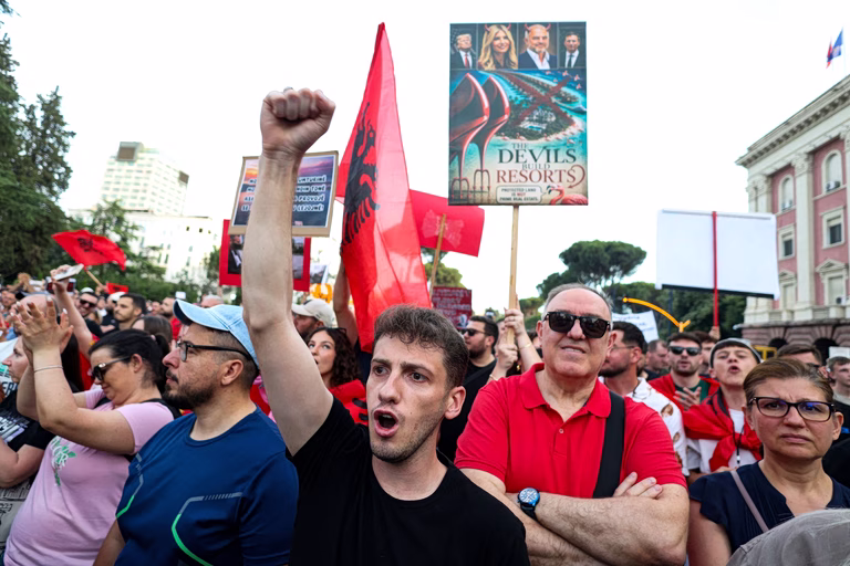 Το αναπτυξιακό έργο του Κούσνερ στην Αλβανία στο μικροσκόπιο της ΕΕ – Μπορεί να επηρεάσει την ενταξιακή πορεία