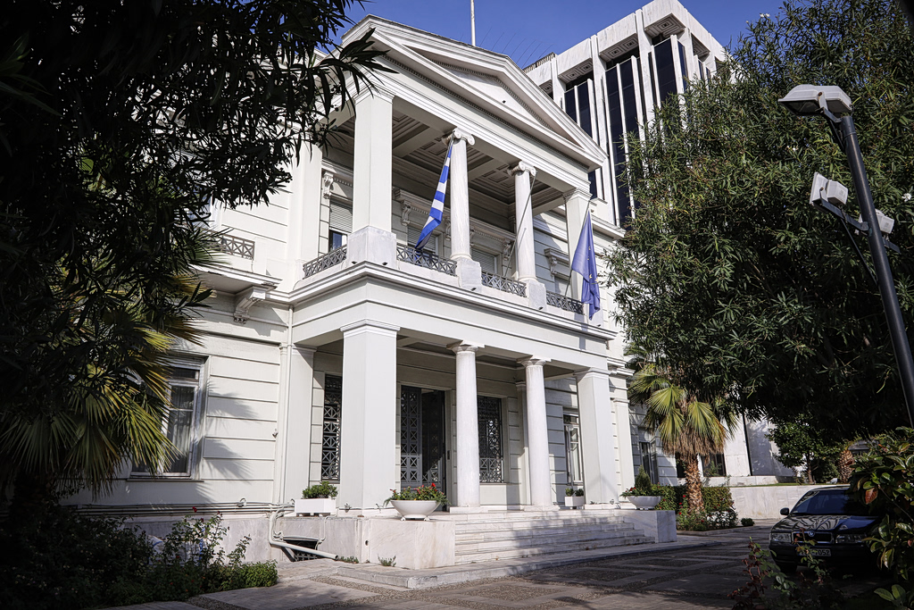 Τι λέει το ΥΠΕΞ για αναχαίτιση πλοίων με ανθρωπιστική βοήθεια από Ισραήλ ανοιχτά της Κρήτης
